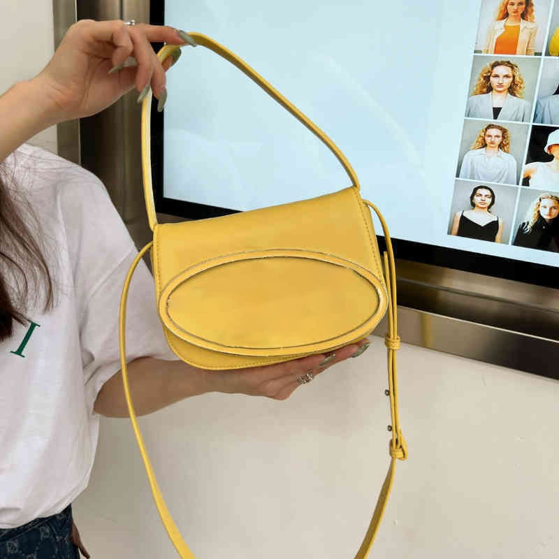 Luxury Bags crossbody bags designer womens handbags Women Pink Purse Half Round Design Brand Leather Underarm Hand Shoulder Bag Fashion Tote 220507, Green--12cm
Luxury Bags crossbody bags designer womens handbags Women Pink Purse Half Round Design Brand Leather Underarm Hand Shoulder Bag Fashion Tote 220507, Green--12cm