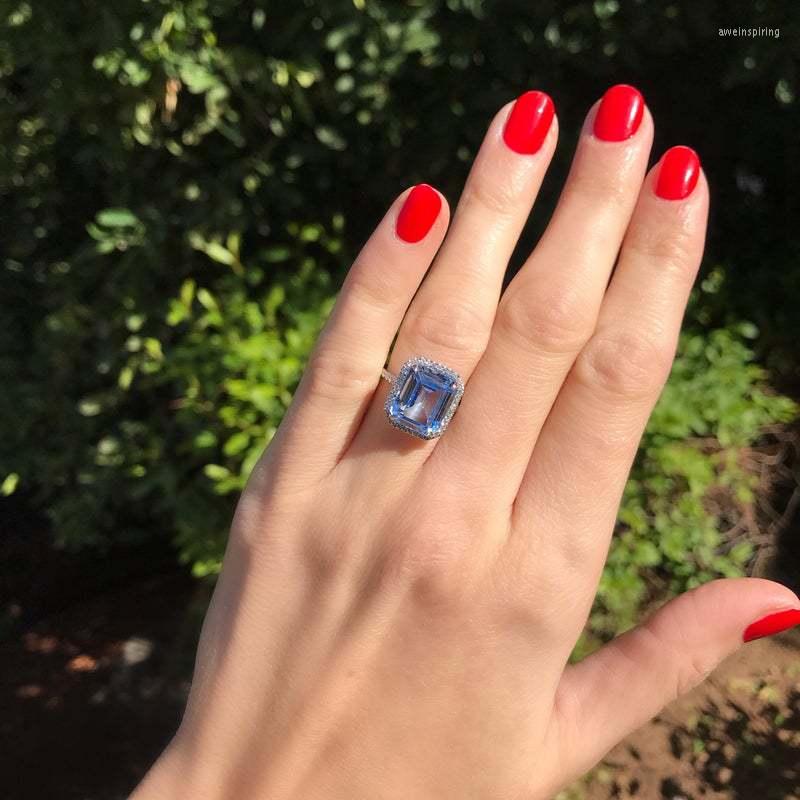 Wedding Rings Exquisite Simple Rectangular Sky Blue / White Zircon Ring Fashion Luxury Ladies Anniversary Engagement Jewelry Lover Gifts
Wedding Rings Exquisite Simple Rectangular Sky Blue / White Zircon Ring Fashion Luxury Ladies Anniversary Engagement Jewelry Lover Gifts