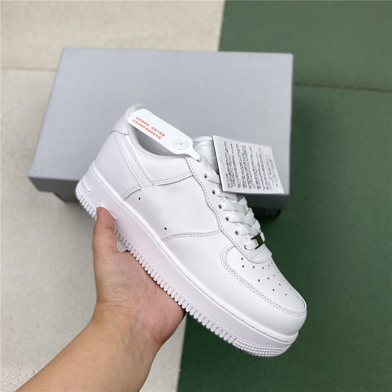 One 1 Men Shoes des chaussures Classic Low Triple White Black Brown sandal Outdoor Sports Fashion Women Mens Trainers Sneakers, #1
One 1 Men Shoes des chaussures Classic Low Triple White Black Brown sandal Outdoor Sports Fashion Women Mens Trainers Sneakers, #1
