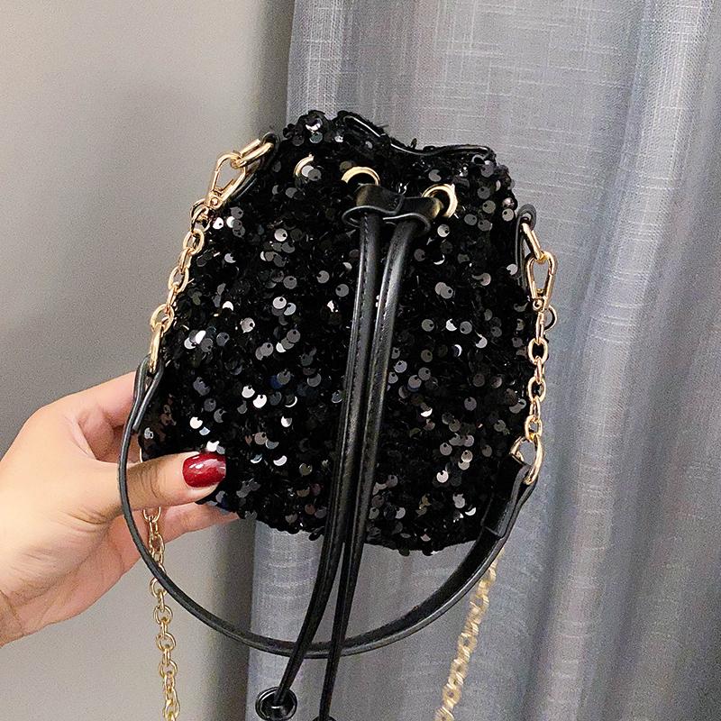 Evening Bags Original Uoct.all Niche Design 2022 Fashion Chain Shoulder Bag High-end Sequins Versatile Messenger, Black
Evening Bags Original Uoct.all Niche Design 2022 Fashion Chain Shoulder Bag High-end Sequins Versatile Messenger, Black