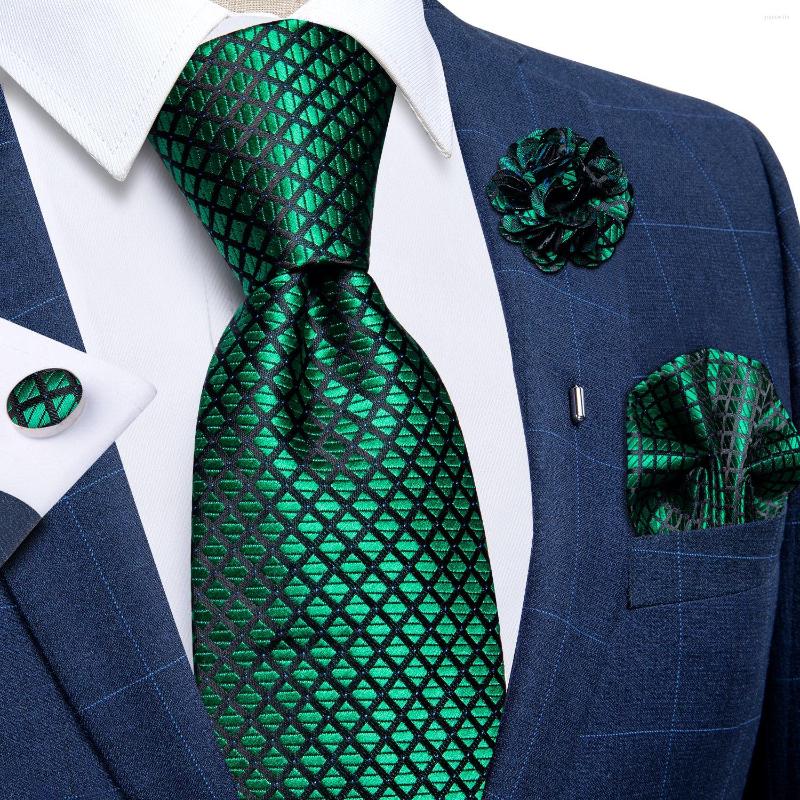 Bow Ties Green Black Plaid Silk For Men Wedding Neck Tie Set Handkerchief Cufflinks Brooch Pin Clothing Accessories Gift
Bow Ties Green Black Plaid Silk For Men Wedding Neck Tie Set Handkerchief Cufflinks Brooch Pin Clothing Accessories Gift