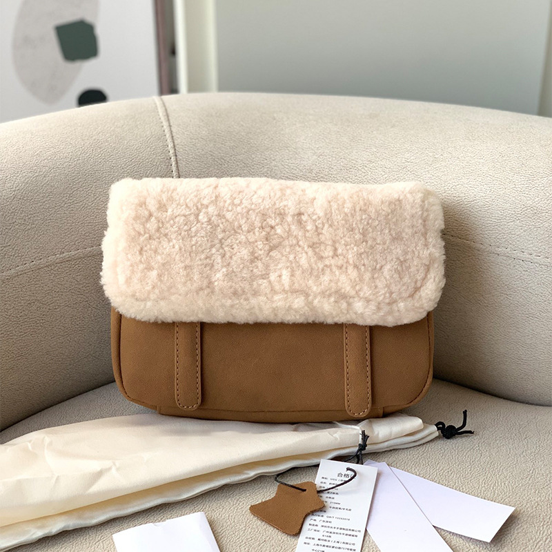 Evening Bags Designer Messenger Bags Women Chain Handbag Shoulder Packs Leather Luxury ugg Letter Lock Crossbody-bag Female Purses 220408, Black
Evening Bags Designer Messenger Bags Women Chain Handbag Shoulder Packs Leather Luxury ugg Letter Lock Crossbody-bag Female Purses 220408, Black