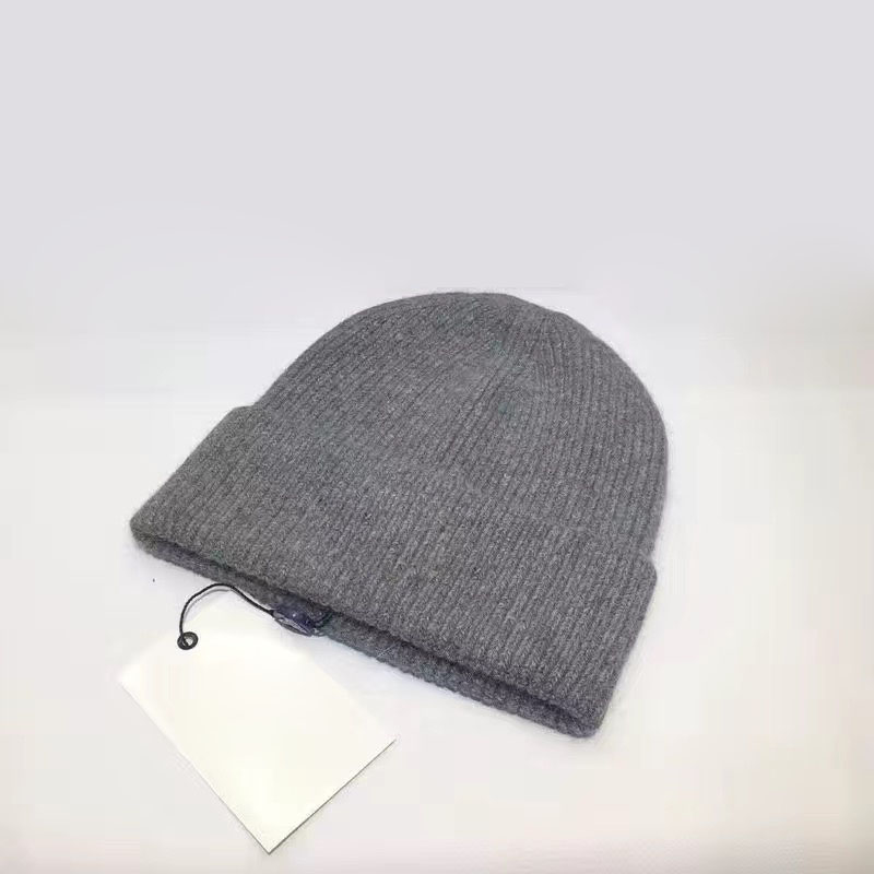 2023 Autumn and Winter cap Women's Wool Knitted Warm caps Knitted Hat Cashmere Soft Waxy Texture Super Fox Ball Customized High Quality More colors hats, Color 2 
2023 Autumn and Winter cap Women's Wool Knitted Warm caps Knitted Hat Cashmere Soft Waxy Texture Super Fox Ball Customized High Quality More colors hats, Color 2