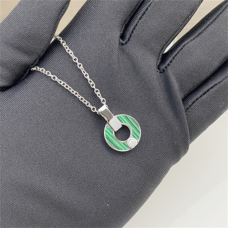 Chain Gold Silver diamond pendant necklace Color Choker Designer Necklaces For Women Iced Out Crystal Rhinestone Simple Fashion Necklace Elegant Jewlery
Chain Gold Silver diamond pendant necklace Color Choker Designer Necklaces For Women Iced Out Crystal Rhinestone Simple Fashion Necklace Elegant Jewlery