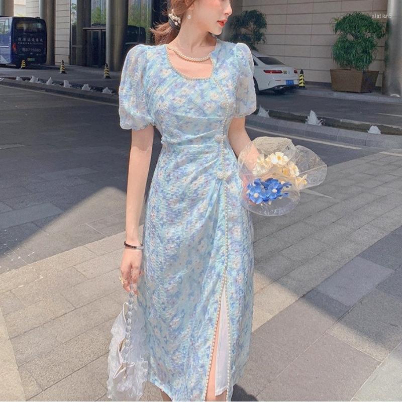 Casual Dresses Summer 2022 French Vintage Floral Dress Women Blue Split Design Sweet Kawaii Female Korean Puff Sleeve Party, Blue floral dress
Casual Dresses Summer 2022 French Vintage Floral Dress Women Blue Split Design Sweet Kawaii Female Korean Puff Sleeve Party, Blue floral dress