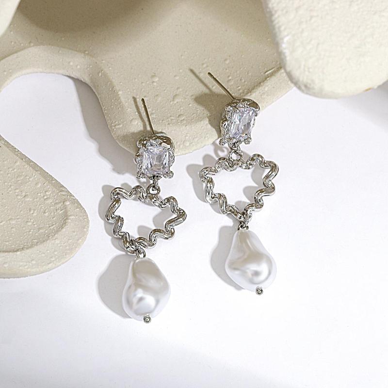 Dangle Earrings AENSOA 2022 Fashion Hollow Love Heart Pearl Pendant Trendy Korean Heart-Shaped Silver Color Metal Jewelry
Dangle Earrings AENSOA 2022 Fashion Hollow Love Heart Pearl Pendant Trendy Korean Heart-Shaped Silver Color Metal Jewelry