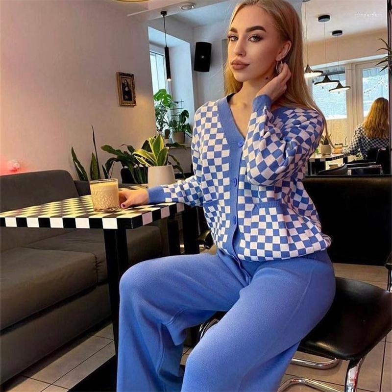Women's Two Piece Pants Plaid Knitted Women Sets Autumn Casual Tracksuit Outfits V Neck Knit Long Sleeve Sweater Suits For 2022, Black
Women's Two Piece Pants Plaid Knitted Women Sets Autumn Casual Tracksuit Outfits V Neck Knit Long Sleeve Sweater Suits For 2022, Black
