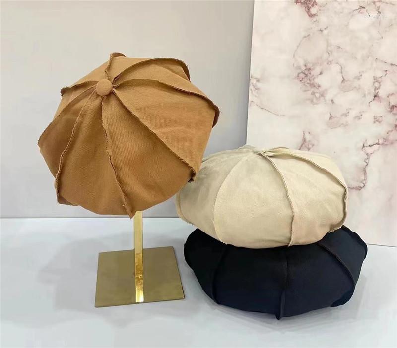 Berets 202210-2509204 Drop Autumn Stereo Clipping Fashion Splicing Cloth Street Model Beret Hat Men Women Leisure Painte R, Black
Berets 202210-2509204 Drop Autumn Stereo Clipping Fashion Splicing Cloth Street Model Beret Hat Men Women Leisure Painte R, Black