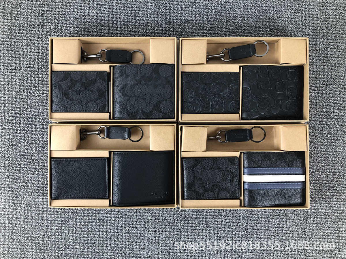 Wallets Comforters Sets Family C men's old flower relief short business leisure leather half fold wallet card bag key buckle gift box, Whole skin litchi pattern
Wallets Comforters Sets Family C men's old flower relief short business leisure leather half fold wallet card bag key buckle gift box, Whole skin litchi pattern