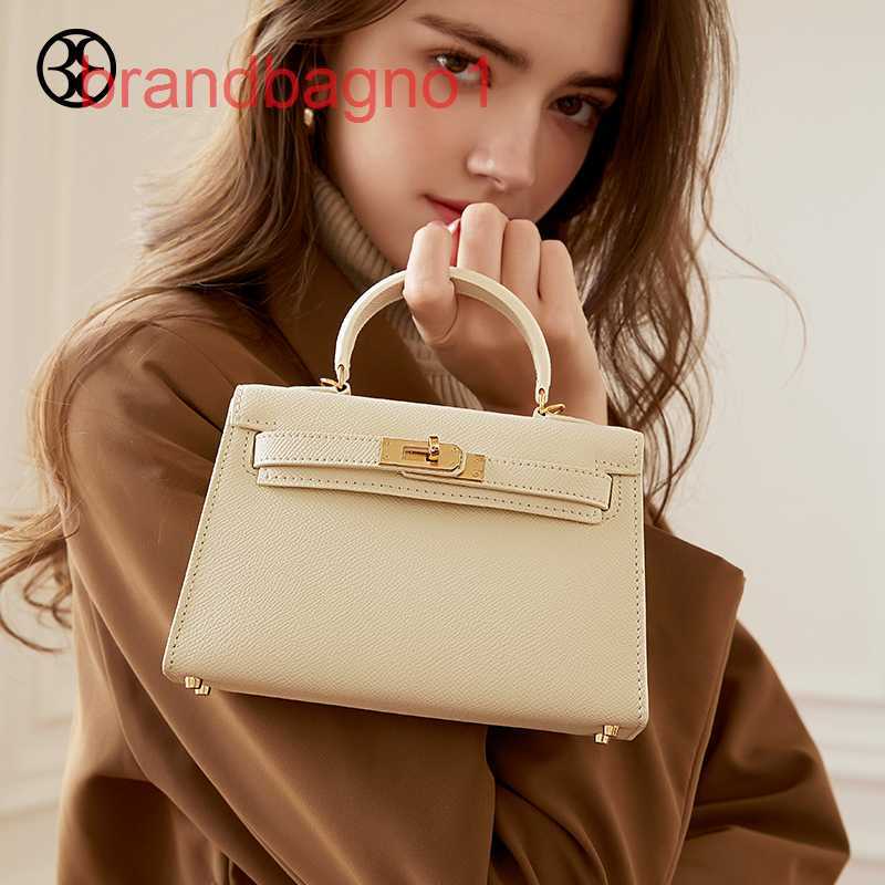 Herme Kely Designer Bags for Women online store Baoniga Genuine leather bag women 2022 new fashion hand milkshake white second gen, 22cm milkshake white/silk scarf for
Herme Kely Designer Bags for Women online store Baoniga Genuine leather bag women 2022 new fashion hand milkshake white second gen, 22cm milkshake white/silk scarf for