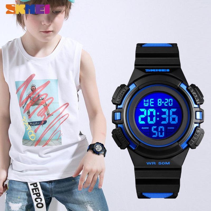 Wristwatches 2022 SKMEI Kids Watches Sport Waterproof PU Leather Colorful Display Children Wristwatch 12/24 Hour Boy Clock Relogio Infantil, Red 
Wristwatches 2022 SKMEI Kids Watches Sport Waterproof PU Leather Colorful Display Children Wristwatch 12/24 Hour Boy Clock Relogio Infantil, Red