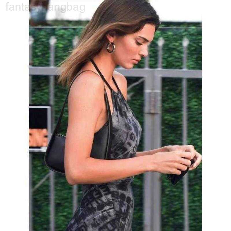 Designer Luxury The Row Bags For Womens Handbags Crossbody Purses Large Capacity Totes 7A High Quality Multicolour Fashion Lnclined Shoulder Black Walle VAQT, 00
Designer Luxury The Row Bags For Womens Handbags Crossbody Purses Large Capacity Totes 7A High Quality Multicolour Fashion Lnclined Shoulder Black Walle VAQT, 00