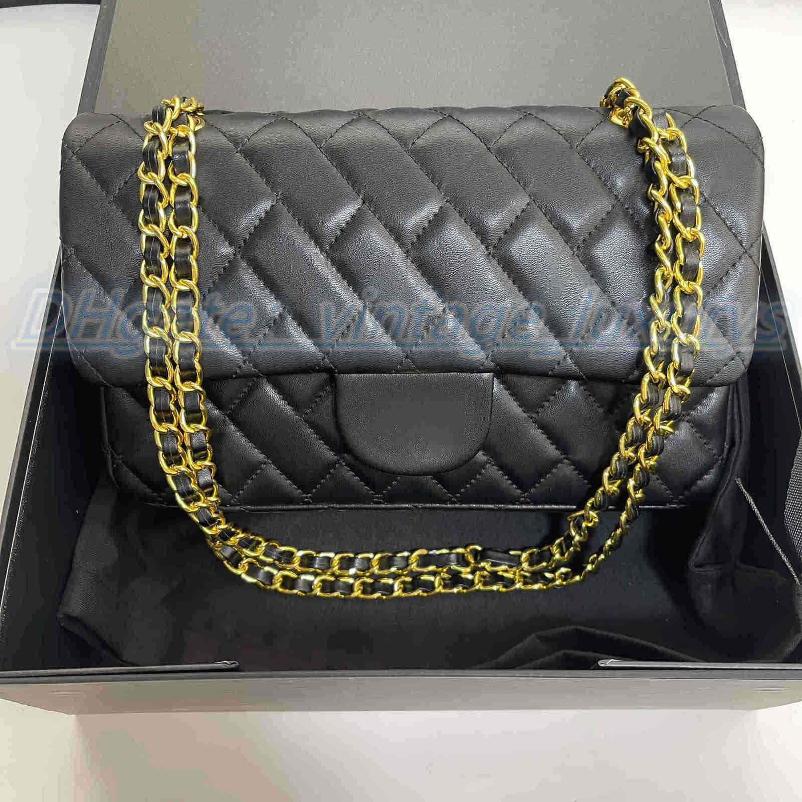 CC Bag Wallets Luxury classic tote Clutch Flap CF WOC bag 19 Womens mens bags cosmetic pouch hangbag caviar Gold chain Crossbody designer bo, Carton
CC Bag Wallets Luxury classic tote Clutch Flap CF WOC bag 19 Womens mens bags cosmetic pouch hangbag caviar Gold chain Crossbody designer bo, Carton