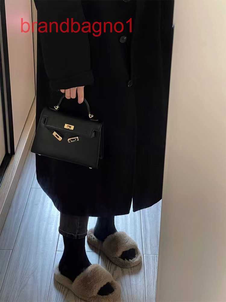 Herme Kely Designer Bags for Women online store 2022 new bag female Mini second generation mini leather first French hand-held Cro, Black 19cm
Herme Kely Designer Bags for Women online store 2022 new bag female Mini second generation mini leather first French hand-held Cro, Black 19cm