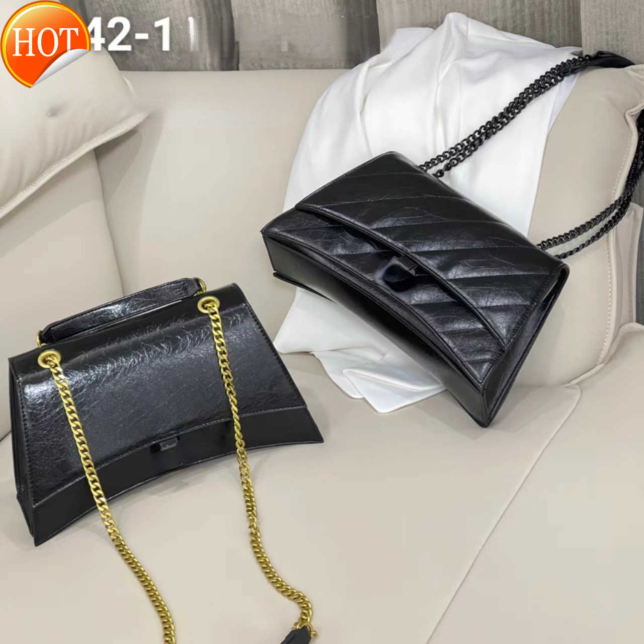 Women's Luxury Designers Shoulder Bags 2023 New Fashion Hourglass Messenger Bag Large Capacity Textural Chain Oil Wax Leather Crossbody Bag Factory Direct Sales
Women's Luxury Designers Shoulder Bags 2023 New Fashion Hourglass Messenger Bag Large Capacity Textural Chain Oil Wax Leather Crossbody Bag Factory Direct Sales