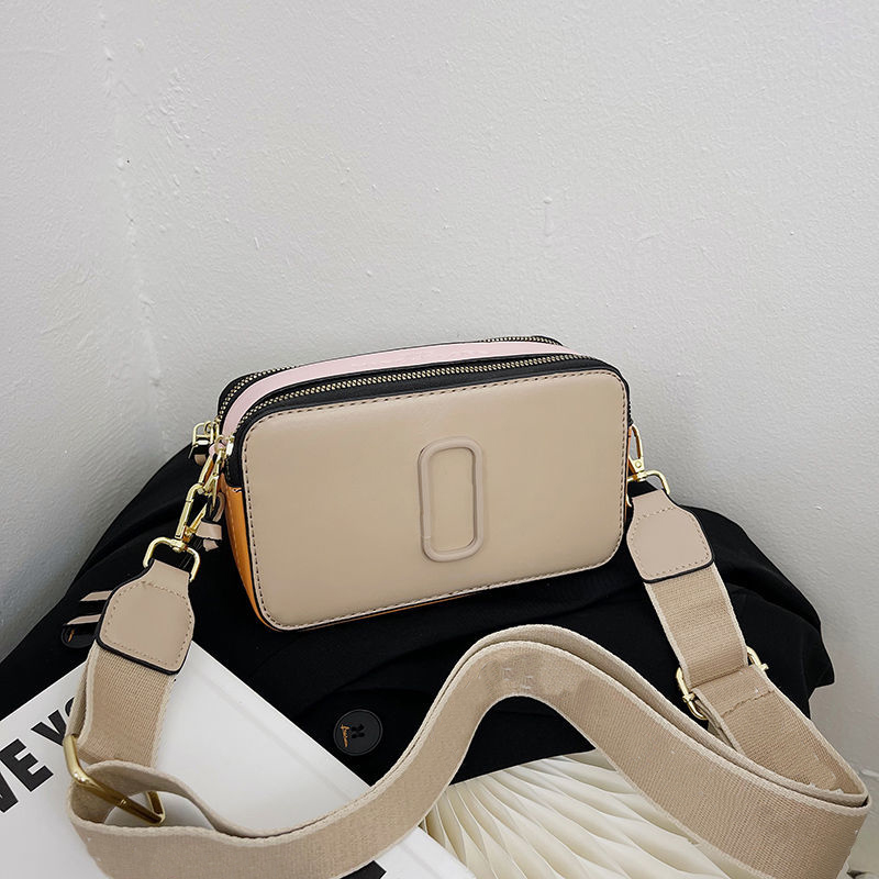 Fashion womens mens snapshot High texture ladies bag Handbag Famous Camera designer Small Crossbody purse mini small Women Shoulder Bags, Black
Fashion womens mens snapshot High texture ladies bag Handbag Famous Camera designer Small Crossbody purse mini small Women Shoulder Bags, Black