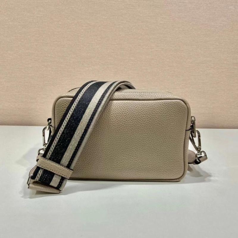 Evening Bags 2022 Designer Design Fashion Classic Vintage Phone Caviar Chain Leather Bag Totebag Crossbody For Women Br, Black
Evening Bags 2022 Designer Design Fashion Classic Vintage Phone Caviar Chain Leather Bag Totebag Crossbody For Women Br, Black
