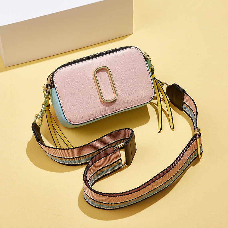 Bags Women's Camera MJ Shoulder Crossbody 2022 Fashion Wide Strap Color Block Small Square Single Diagonal Double Zipper Luxury Niche Stylis LLI, New silver
Bags Women's Camera MJ Shoulder Crossbody 2022 Fashion Wide Strap Color Block Small Square Single Diagonal Double Zipper Luxury Niche Stylis LLI, New silver
