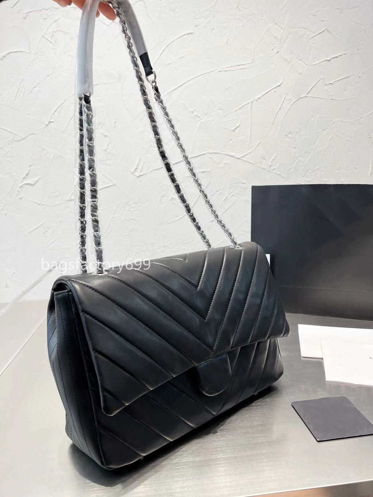 CC Bag Wallets 32cm Classic Jumbo Flap V-stitch Designer Maxi Bags Chevron line Quilted Silver Hardware Chain Crossbody Shoulder Large Capac, Box
CC Bag Wallets 32cm Classic Jumbo Flap V-stitch Designer Maxi Bags Chevron line Quilted Silver Hardware Chain Crossbody Shoulder Large Capac, Box