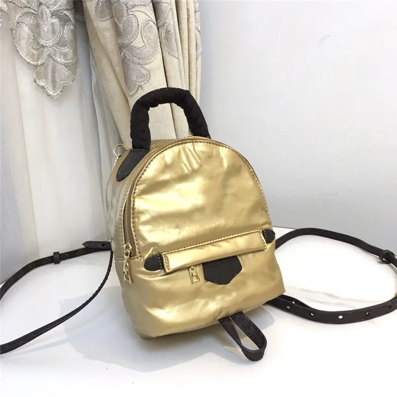 Designer luxury Bags PALM SPRINGS MINI M21060 Rare Backpack women golden Shoulder Bag
Designer luxury Bags PALM SPRINGS MINI M21060 Rare Backpack women golden Shoulder Bag