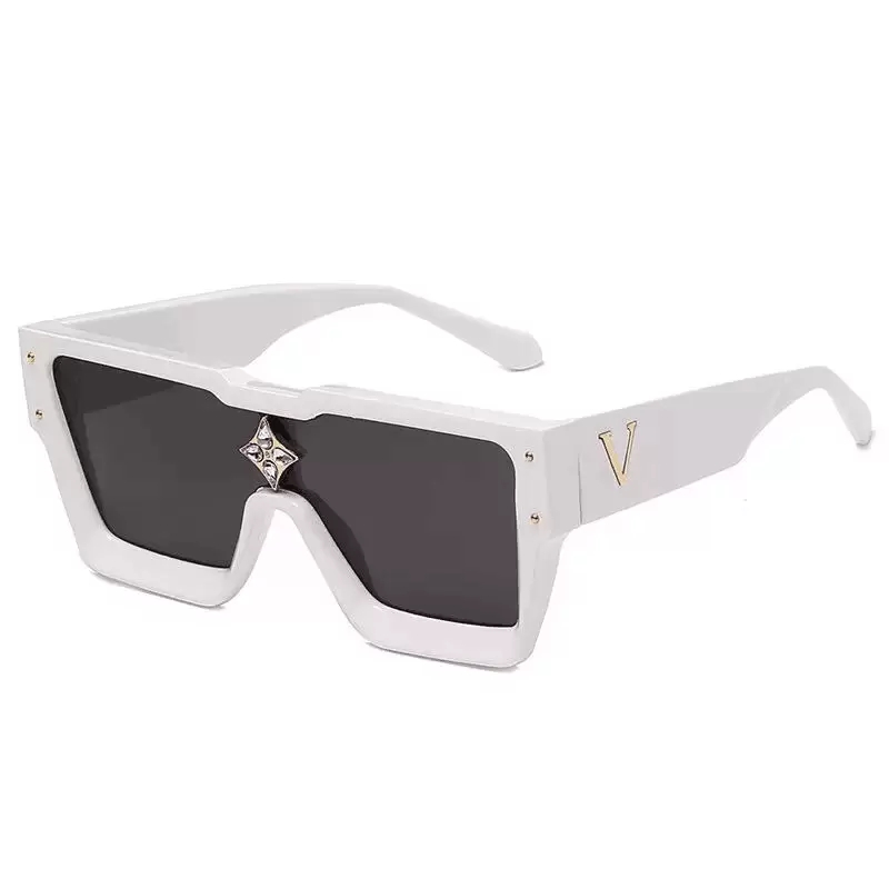 Designer Sunglasses For Women and Men Fashion Model Special UV 400 Protection Double Beam Frame Outdoor Brand Design Alloy Top Quality Cyclone Sunglasses1547
Designer Sunglasses For Women and Men Fashion Model Special UV 400 Protection Double Beam Frame Outdoor Brand Design Alloy Top Quality Cyclone Sunglasses1547