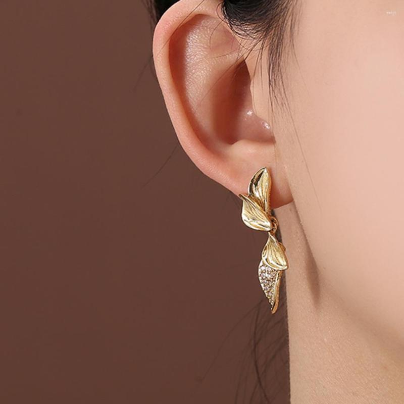 Stud Earrings SIPENGJEL Gold Color Vintage Leaf For Women Temperament Accessories Style Goth Jewelry Gift
Stud Earrings SIPENGJEL Gold Color Vintage Leaf For Women Temperament Accessories Style Goth Jewelry Gift