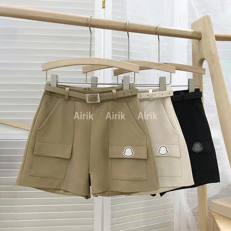 New Wome' Monclair Shorts With Fashion decorate Pocket Casual Loose Design Stretch Hight Waist With Luxury Classic Designer Short Pants
New Wome' Monclair Shorts With Fashion decorate Pocket Casual Loose Design Stretch Hight Waist With Luxury Classic Designer Short Pants