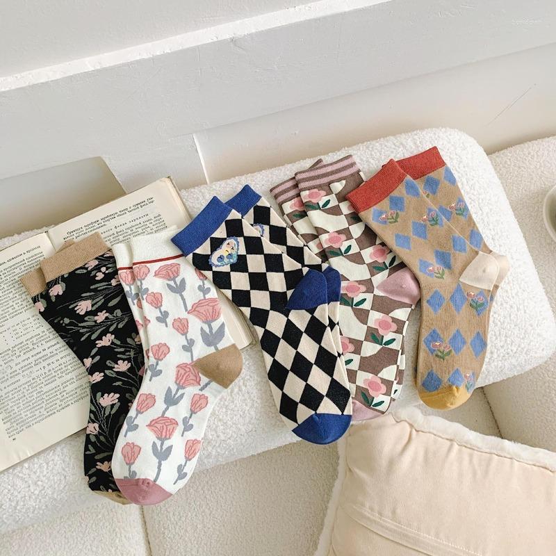Women Socks Japanese Fashion Harajuku Flower Print Retro Crew Casual Plaid Vintage Streetwear Cotton Long
Women Socks Japanese Fashion Harajuku Flower Print Retro Crew Casual Plaid Vintage Streetwear Cotton Long