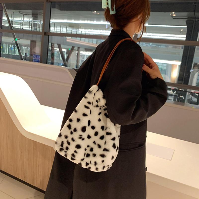 Waist Bags Ladies Fashion College Style Packs All Match Harajuku 2022 Canvas Bag Hand Messenger Large Shoulder, White
Waist Bags Ladies Fashion College Style Packs All Match Harajuku 2022 Canvas Bag Hand Messenger Large Shoulder, White