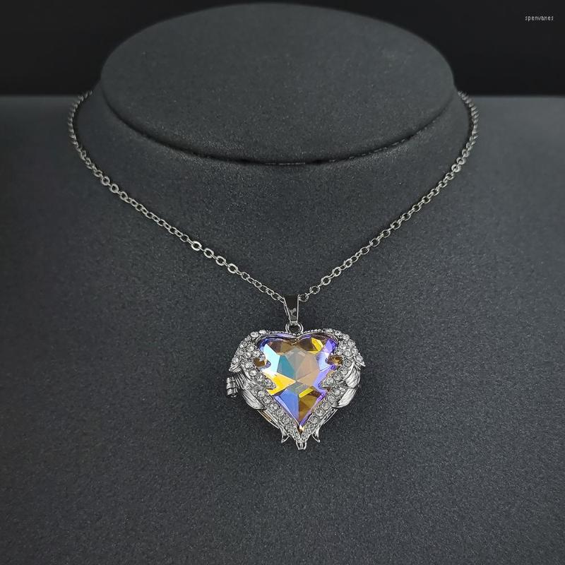 Pendant Necklaces 2022 Trendy Heart Necklace Three Colors For Women Anniversary Gift Jewelry Wholesale X6076
Pendant Necklaces 2022 Trendy Heart Necklace Three Colors For Women Anniversary Gift Jewelry Wholesale X6076
