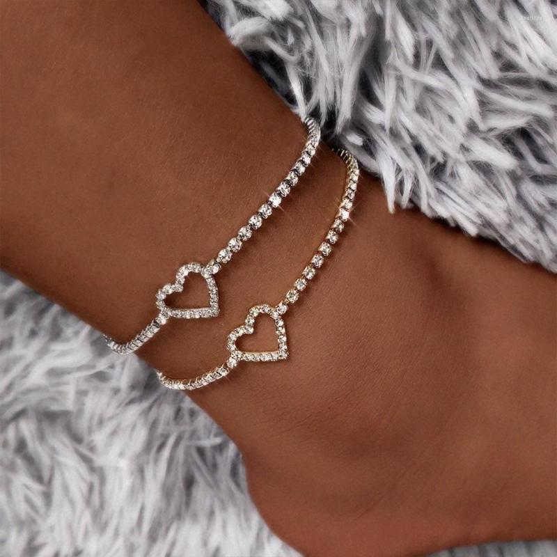 Anklets Trendy Boho Heart Crystal Pendant Bracelet For Women Bling Tennis Chain Rhinestone Summer Foot Jewelry On The Leg
Anklets Trendy Boho Heart Crystal Pendant Bracelet For Women Bling Tennis Chain Rhinestone Summer Foot Jewelry On The Leg