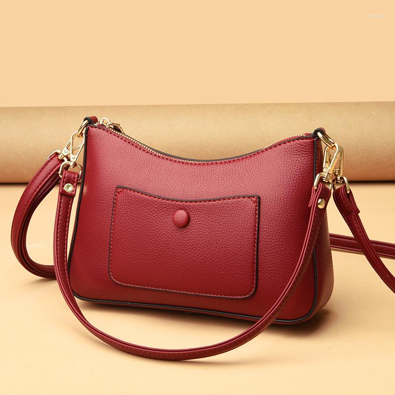 Evening Bags High Quality This Year's Female 2023 Fashionable Cowhide Pattern Button Dumpling Solid Color Simple Diagona, Black
Evening Bags High Quality This Year's Female 2023 Fashionable Cowhide Pattern Button Dumpling Solid Color Simple Diagona, Black