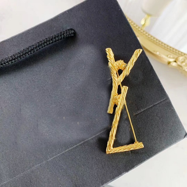 Fashion Designer Brooches for Women Silver Lapel Pins Luxury Brooch Y Diamonds Gold Jewelry Dress Accessory Mens Joint Breastpin with Box
Fashion Designer Brooches for Women Silver Lapel Pins Luxury Brooch Y Diamonds Gold Jewelry Dress Accessory Mens Joint Breastpin with Box