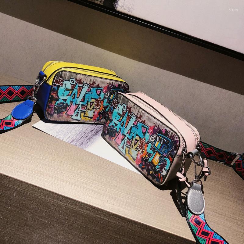 Evening Bags Girl Graffiti Bag Trendy Fashion Printing Wide Shoulder Strap Square Female Personality Single Crossbody
Evening Bags Girl Graffiti Bag Trendy Fashion Printing Wide Shoulder Strap Square Female Personality Single Crossbody