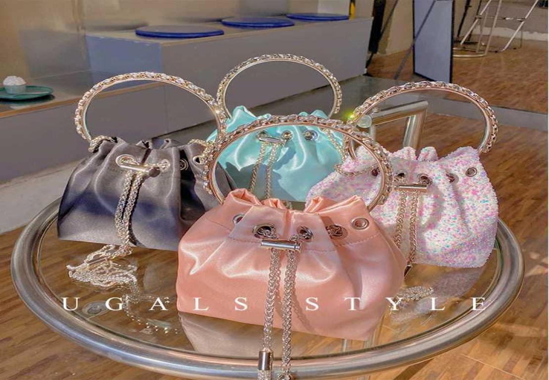 Evening Bags Luxury Designer Women Tassel Diamond Clutch Bag Rhinestone Ring Bucket Handbag Dinner Party Purse Shoulder Crossbody6203188
Evening Bags Luxury Designer Women Tassel Diamond Clutch Bag Rhinestone Ring Bucket Handbag Dinner Party Purse Shoulder Crossbody6203188