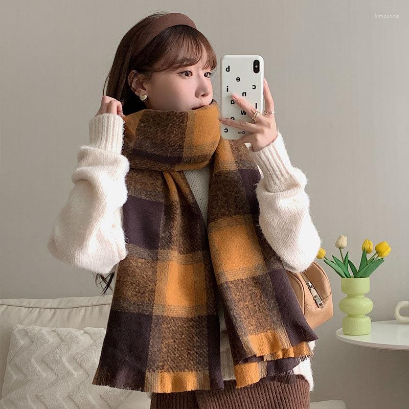 Scarves 2022Korean Autumn Winter Style Cashmere Plaid Women's Scarf Fashionable Short Beard Thickened Warmth Wrapped With Shawl
Scarves 2022Korean Autumn Winter Style Cashmere Plaid Women's Scarf Fashionable Short Beard Thickened Warmth Wrapped With Shawl
