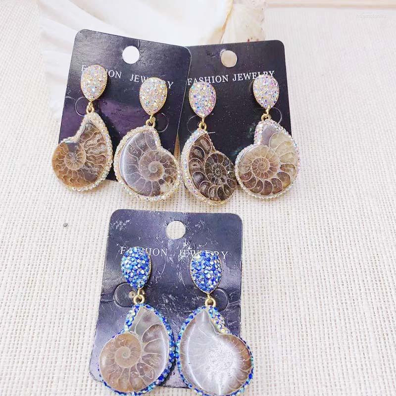 Dangle Earrings 24k Gold Natural Stone Earring Colorful Crystal GemStone Shinny Mix Color 1pairs
Dangle Earrings 24k Gold Natural Stone Earring Colorful Crystal GemStone Shinny Mix Color 1pairs