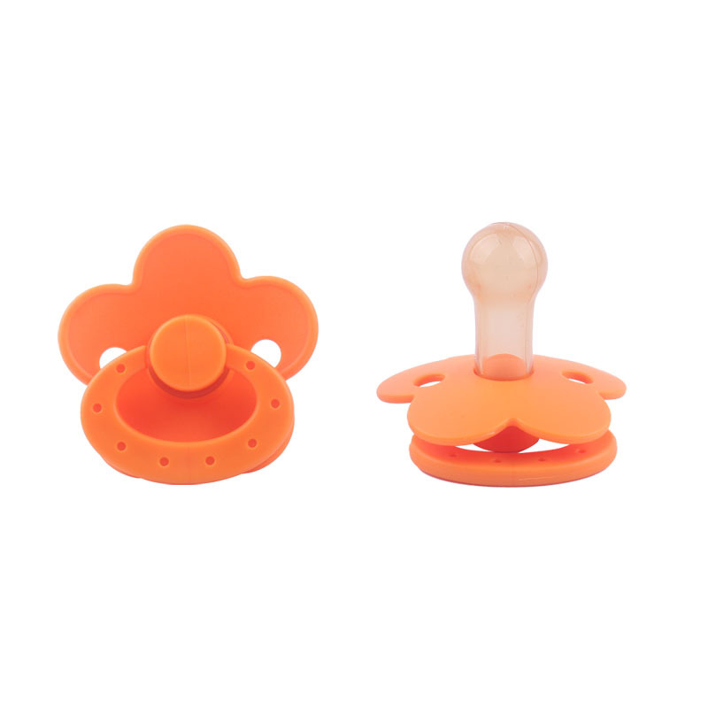 Baby flower shape pacifier soothes silicone Newborn bite Le pacifiers super soft sleeping Pacifier 2641 E3
Baby flower shape pacifier soothes silicone Newborn bite Le pacifiers super soft sleeping Pacifier 2641 E3