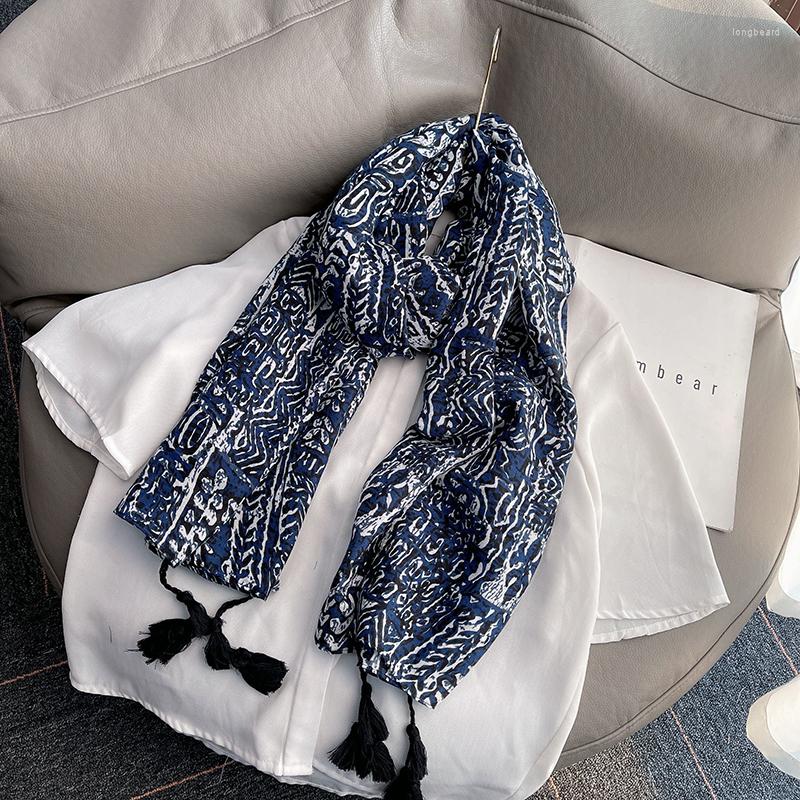 Scarves Muffler Ladies Print Viscose Shawl Scarf 2022 Uneven Woman Spain Original Handkerchief Stole Bandana Muslim Hijab Snood 180 90Cm
Scarves Muffler Ladies Print Viscose Shawl Scarf 2022 Uneven Woman Spain Original Handkerchief Stole Bandana Muslim Hijab Snood 180 90Cm