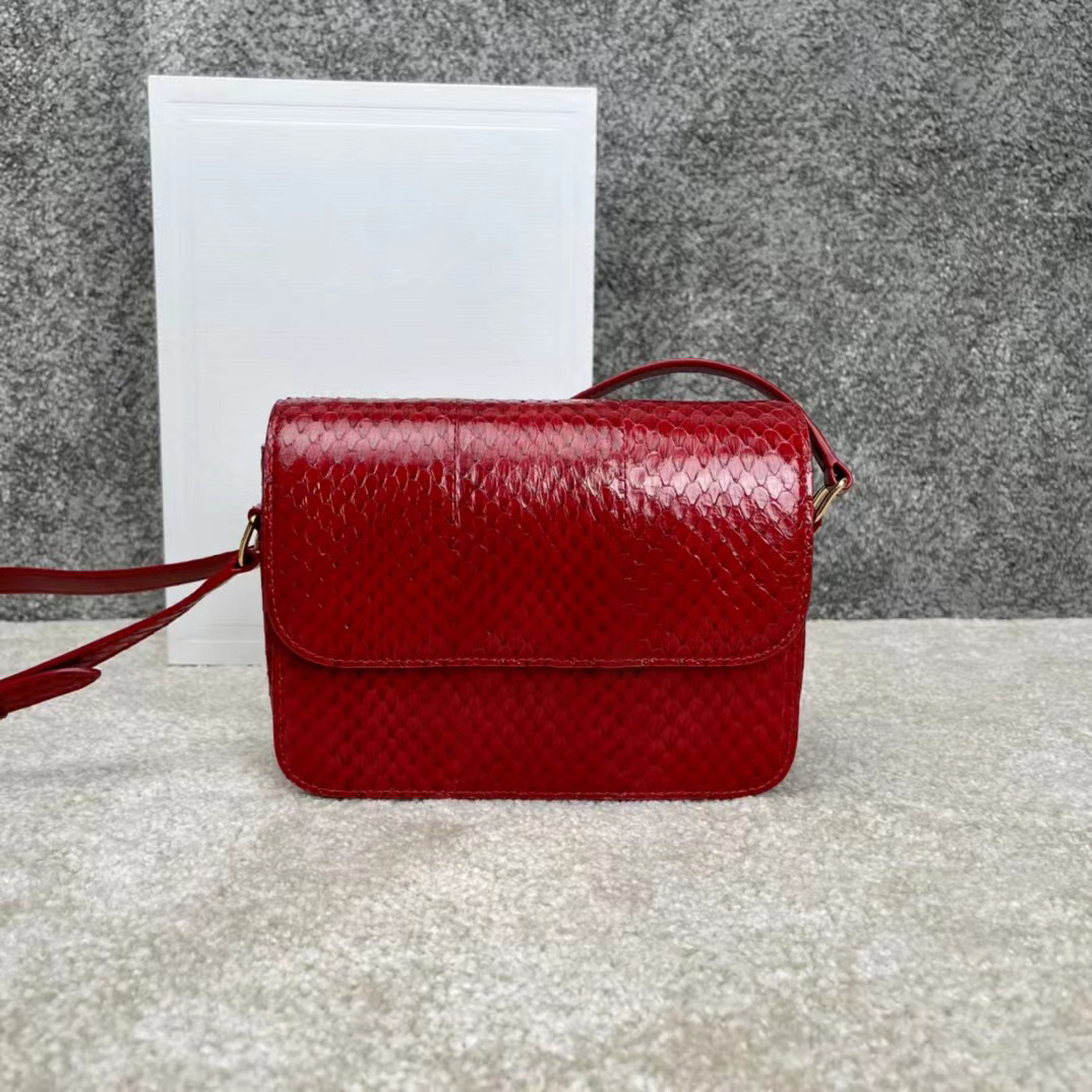 Designer triomphe Shoulder Bag Water snake leather handbag clutch flap wallet Luxury Cross Body totes bag smooth leathermetal sign Saddlebag, Black
Designer triomphe Shoulder Bag Water snake leather handbag clutch flap wallet Luxury Cross Body totes bag smooth leathermetal sign Saddlebag, Black