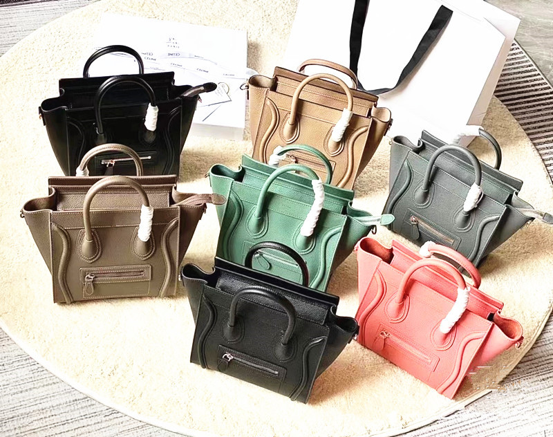 Top handle LUGGAGE Micro Celie Nano tote bag smiley Luxury mens womens Designers satchel Genuine leather handbag clutch Detachable shoulder strap CrossBody Bags, Carton
Top handle LUGGAGE Micro Celie Nano tote bag smiley Luxury mens womens Designers satchel Genuine leather handbag clutch Detachable shoulder strap CrossBody Bags, Carton