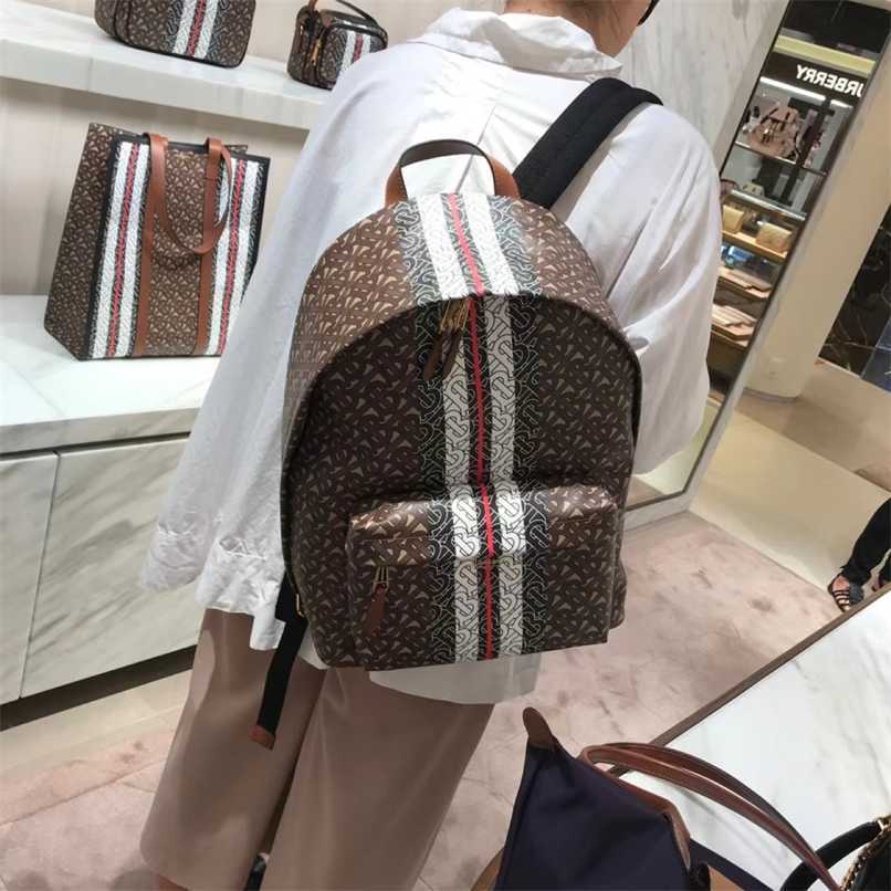 Top Quality Burbrerys Women Handbags Overseas men and women classic plaid canvas patchwork backpack color contrast splicing portable fashion shoulder bag, Figure 1
Top Quality Burbrerys Women Handbags Overseas men and women classic plaid canvas patchwork backpack color contrast splicing portable fashion shoulder bag, Figure 1