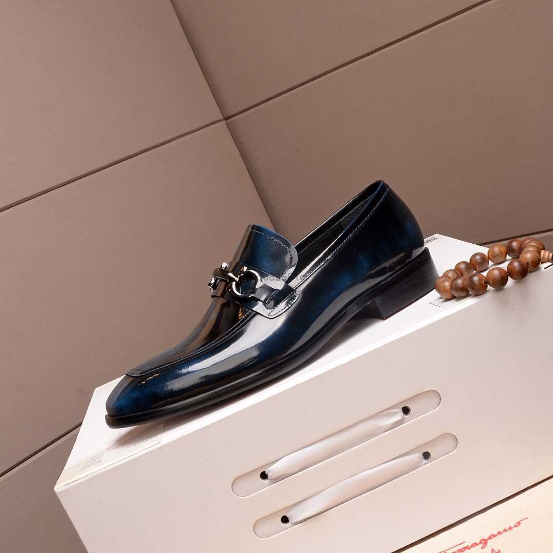 Men 'S Wedding Dress Shoes Leather Oxfords Casual Loafers Fashion Groom Men Brand Designer Formal Business Size 38-44, Blue
Men 'S Wedding Dress Shoes Leather Oxfords Casual Loafers Fashion Groom Men Brand Designer Formal Business Size 38-44, Blue