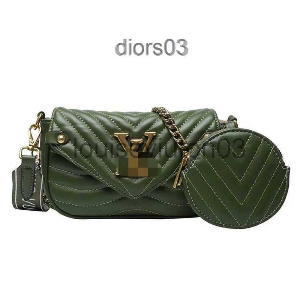 Designer L VS Bag Tote Shoulder Handbag Fashion Luxurious Mens Womans New Leather Lattice Chain Small Square Mobile Phone Crossbody Western Makeup Bag, Green
Designer L VS Bag Tote Shoulder Handbag Fashion Luxurious Mens Womans New Leather Lattice Chain Small Square Mobile Phone Crossbody Western Makeup Bag, Green