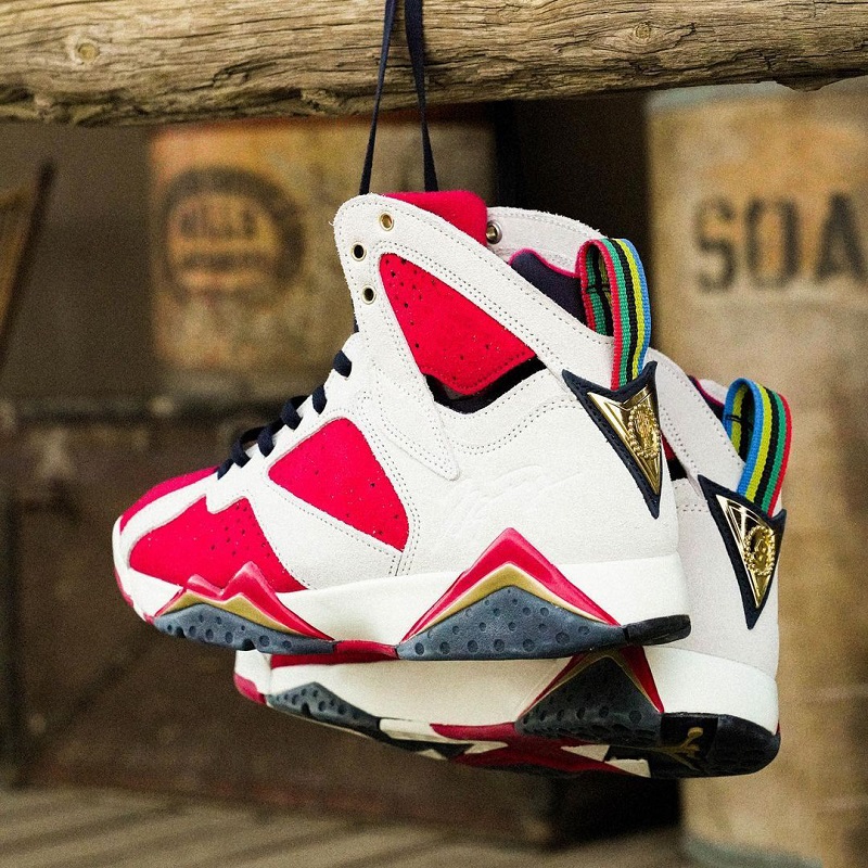 Trophy Room x Jumpman 7 Mens Basketball Shoes New Sheriff in Town 7s Og Obsidian Dark Obsidian True Red Metallic Gold Men Women Trainers Sports Sneakers DM1195-474
Trophy Room x Jumpman 7 Mens Basketball Shoes New Sheriff in Town 7s Og Obsidian Dark Obsidian True Red Metallic Gold Men Women Trainers Sports Sneakers DM1195-474