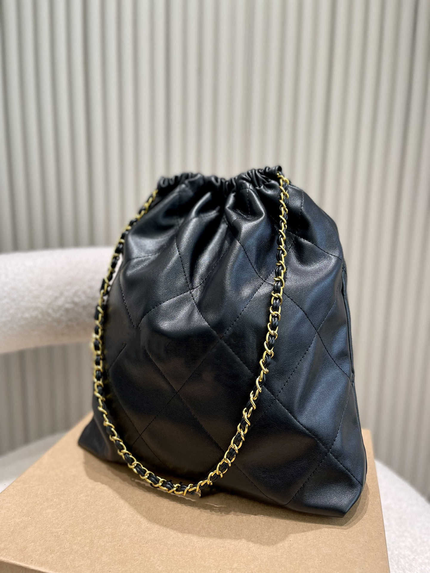 CC Bag Shopping Bags Fashion Women handbags Totes lady shopping bag handbag high quality fashion Large Beach bags luxury designer travel Cro, Box
CC Bag Shopping Bags Fashion Women handbags Totes lady shopping bag handbag high quality fashion Large Beach bags luxury designer travel Cro, Box