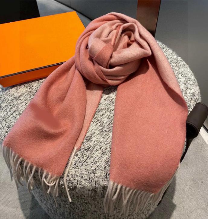 Scarf shawls for men and women in business 6 colors are good luxurys Pashmina quality Cotton 
Scarf shawls for men and women in business 6 colors are good luxurys Pashmina quality Cotton