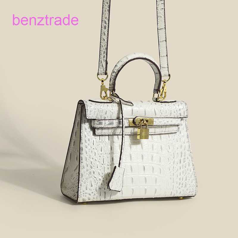 Herme Kely bags for women online shop Hong Kong genuine leather bride female 2022 new versatile large capacity One Shoulder Messen VM89, Blue6
Herme Kely bags for women online shop Hong Kong genuine leather bride female 2022 new versatile large capacity One Shoulder Messen VM89, Blue6