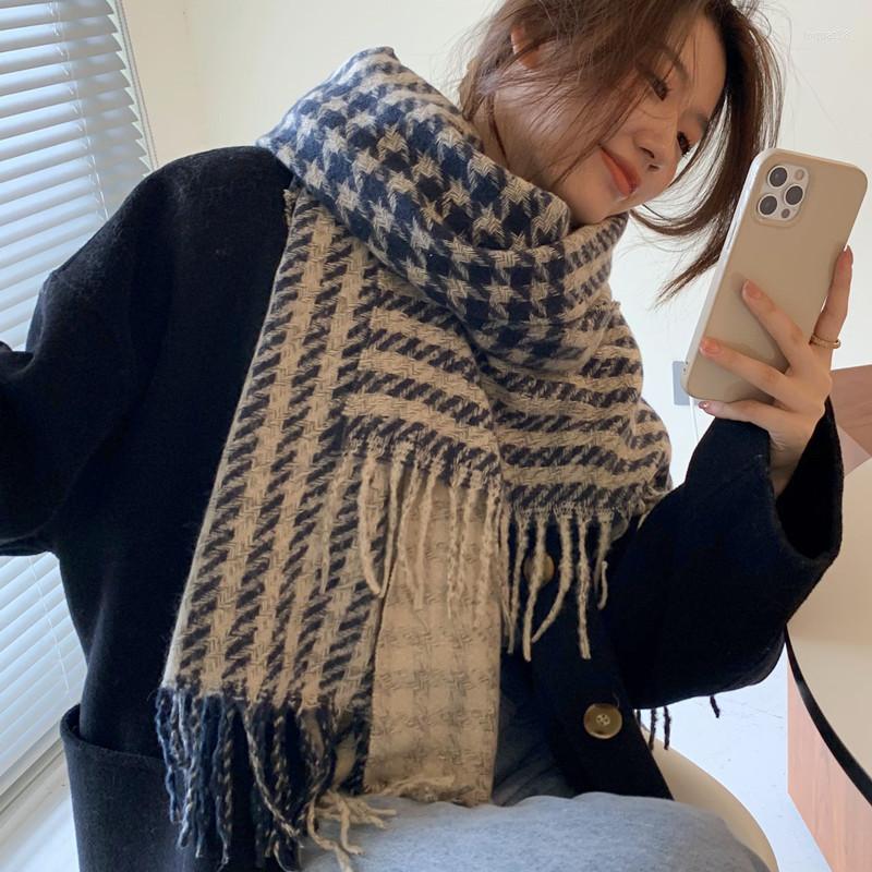Scarves 2022 Fashion Plaid Scarf Women's Autumn And Winter Thicken Neck Warm Long Tassel Ladies Shawl Wrap Foulard Femme
Scarves 2022 Fashion Plaid Scarf Women's Autumn And Winter Thicken Neck Warm Long Tassel Ladies Shawl Wrap Foulard Femme