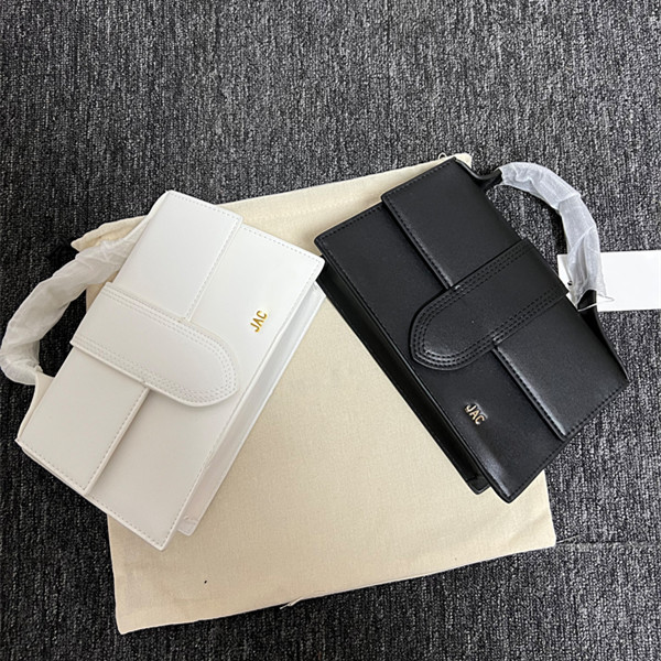 Top handle fashion Le Bambino Shoulder Bag Luxury envelope Genuine Leather baguette womens mens Designer Wallets tote messenger clutch flap handbag Crossbody Bags, Yellow
Top handle fashion Le Bambino Shoulder Bag Luxury envelope Genuine Leather baguette womens mens Designer Wallets tote messenger clutch flap handbag Crossbody Bags, Yellow